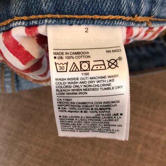 Old Navy Jean shorts - Picture 4 of 4